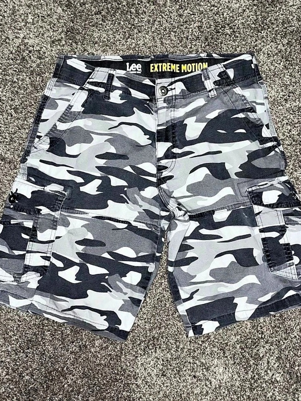 Lee Extreme Motion Crossroad Cargo Short Camo Shorts Gray & Black